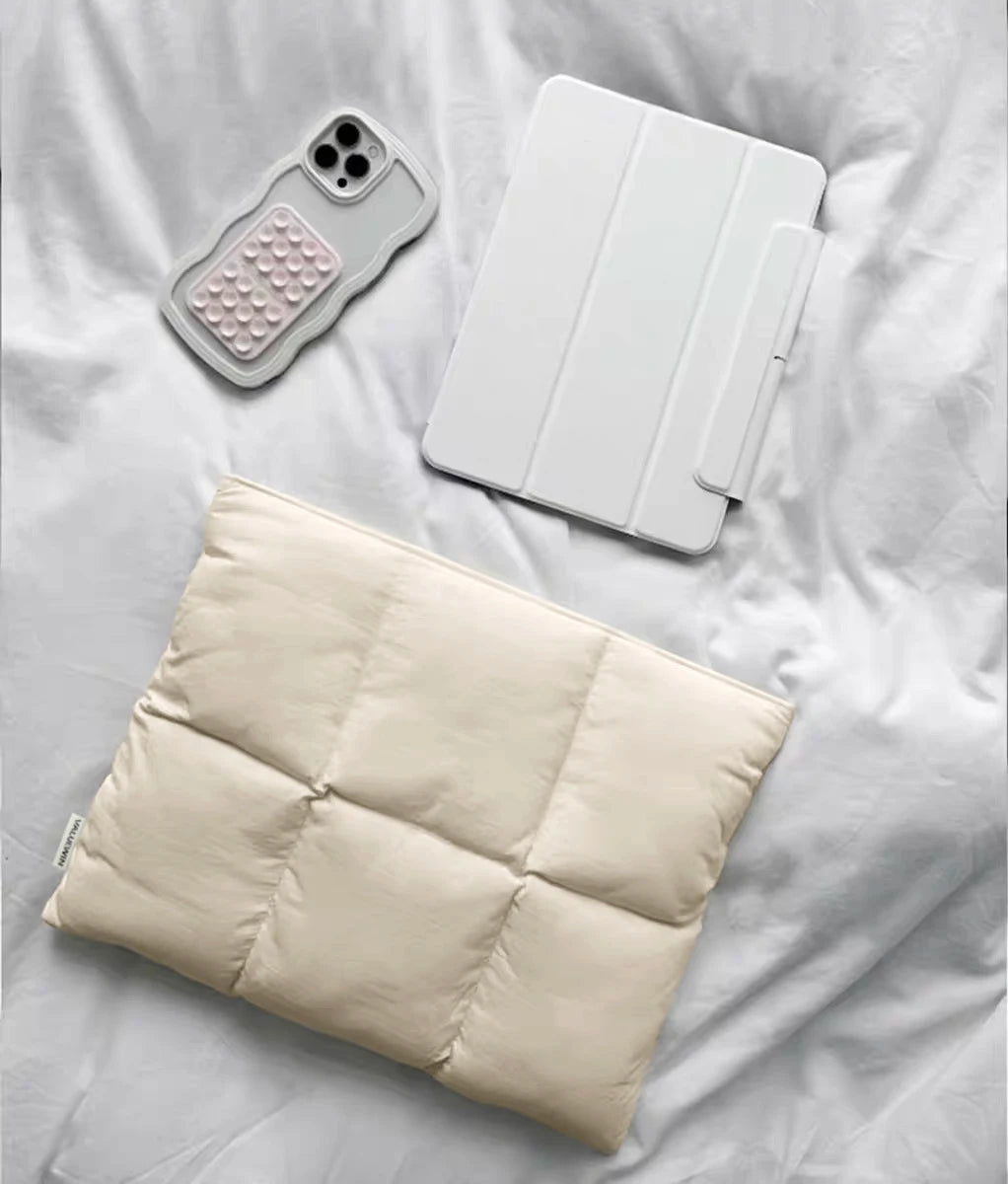 Comfyable Puffy Laptop Bag 13 14 15 Inch, For MacBook Air Xiaomi HP Shorkproof Resistant Ultra Light Fluffy Notebook Sleeve Case
